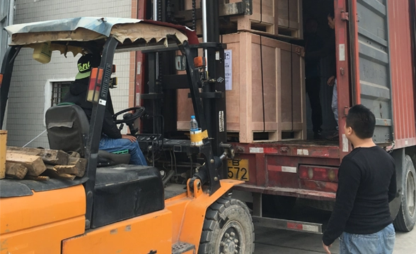 files/6._Shipping_Logistic_Services.webp