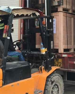 files/6._Shipping_Logistic_Services_Mobile_0b8ac65d-076d-4f07-a2c0-e10d3860e7df.webp